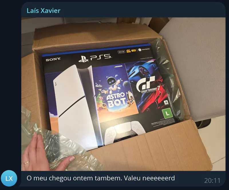 Laís Xavier agradecendo